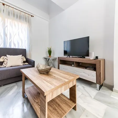 Holidays2malaga Salitre Cerca Estacion Ave & Fibra Wifi *