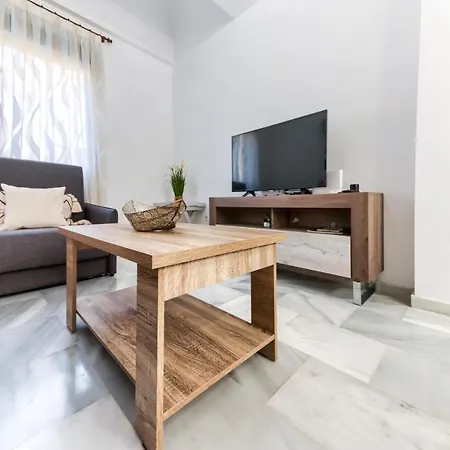 Holidays2malaga Salitre Cerca Estacion Ave & Fibra Wifi
