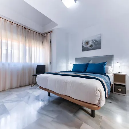 Holidays2malaga Salitre Cerca Estacion Ave & Fibra Wifi 아파트