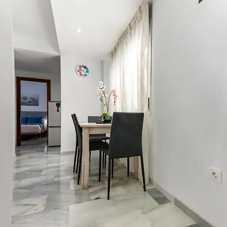 아파트 Holidays2malaga Salitre Cerca Estacion Ave & Fibra Wifi *